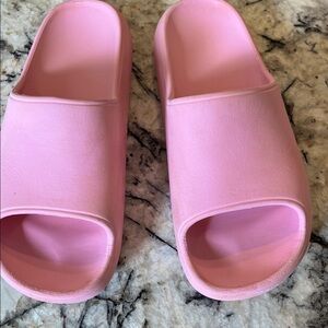 Pink slides fit size 7 to 9 ladies